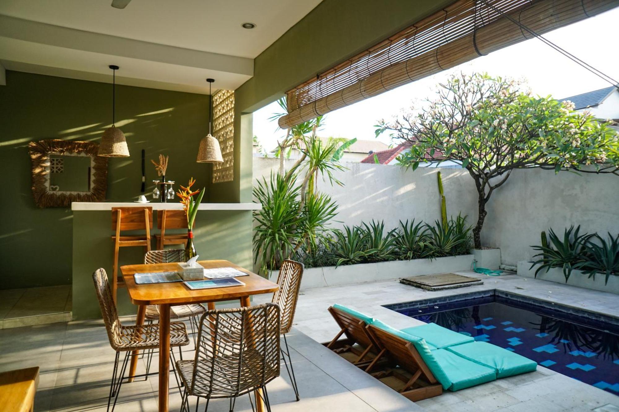 Kiki Village Bathtub And Living Room Canggu Buitenkant foto